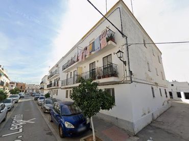 Pis en venda a Lepanto