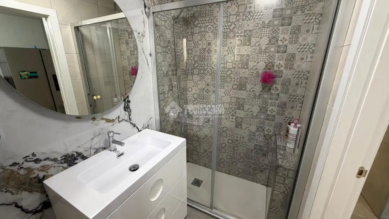Semi-detached house with terrace for sale in Santa Isabel, imagen 11
