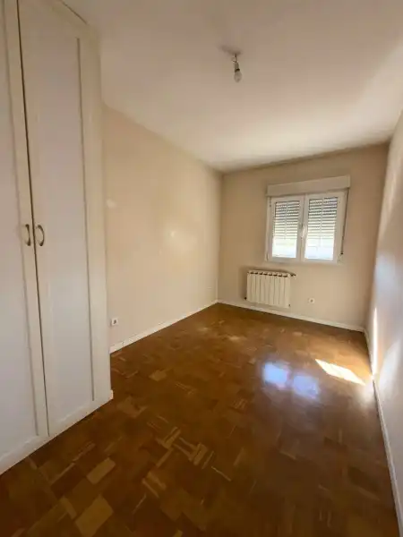 Bedroom of Flat for sale in Carabanchel