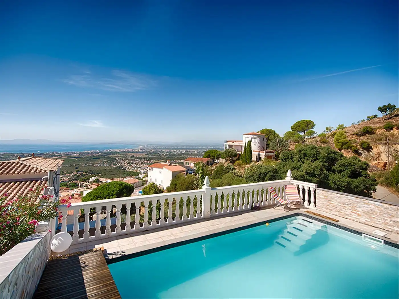Casa con piscina in vendita a Nord