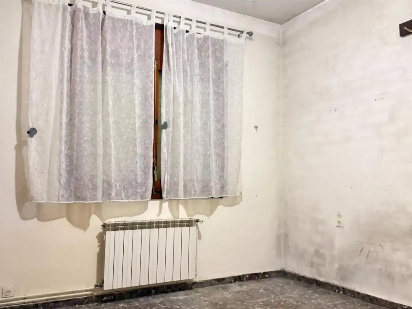 Dormitori de Pis en venda en Pallejà amb Jardí privat, Traster i Balcó