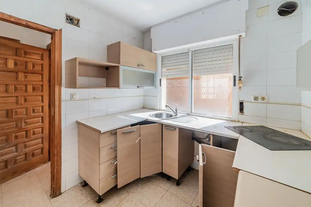 Casa adosada en venta en TR Lobarro, Los Nietos