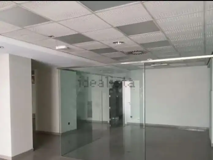 Local comercial de lloguer a Carrer de l'Enginyer Balaguer 6, imagen 8