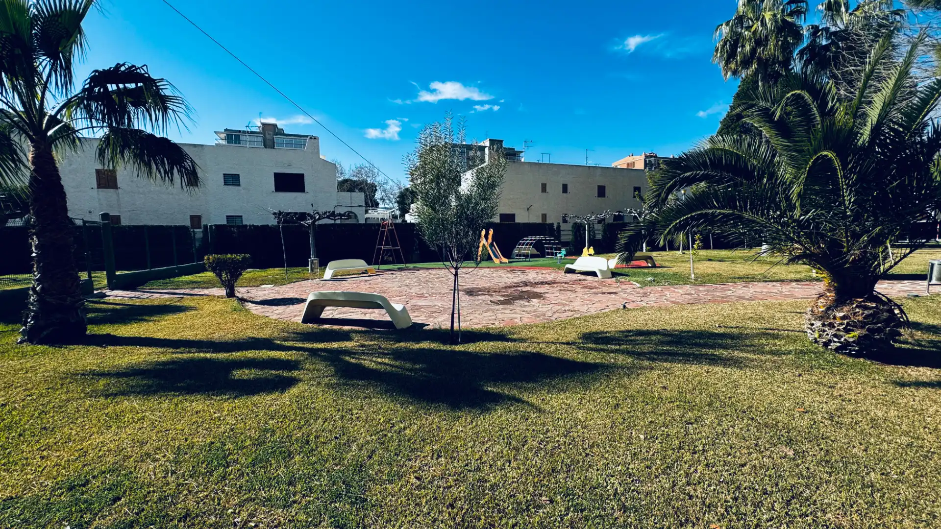 Jardí de Apartament en venda en Benicasim / Benicàssim amb Jardí privat, Terrassa i Moblat