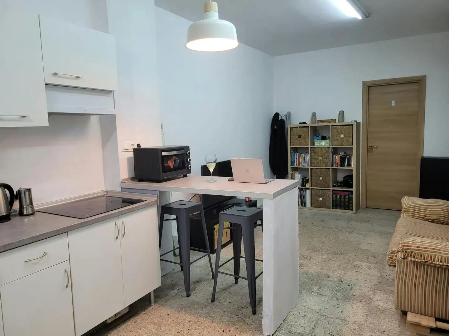 Cocina de Piso para compartir en Sevilla con Aire acondicionado, Calefacción y Amueblado