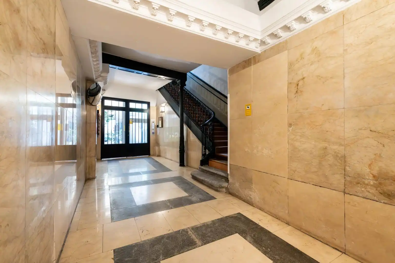 Piso en venta en Madrid con Balcón