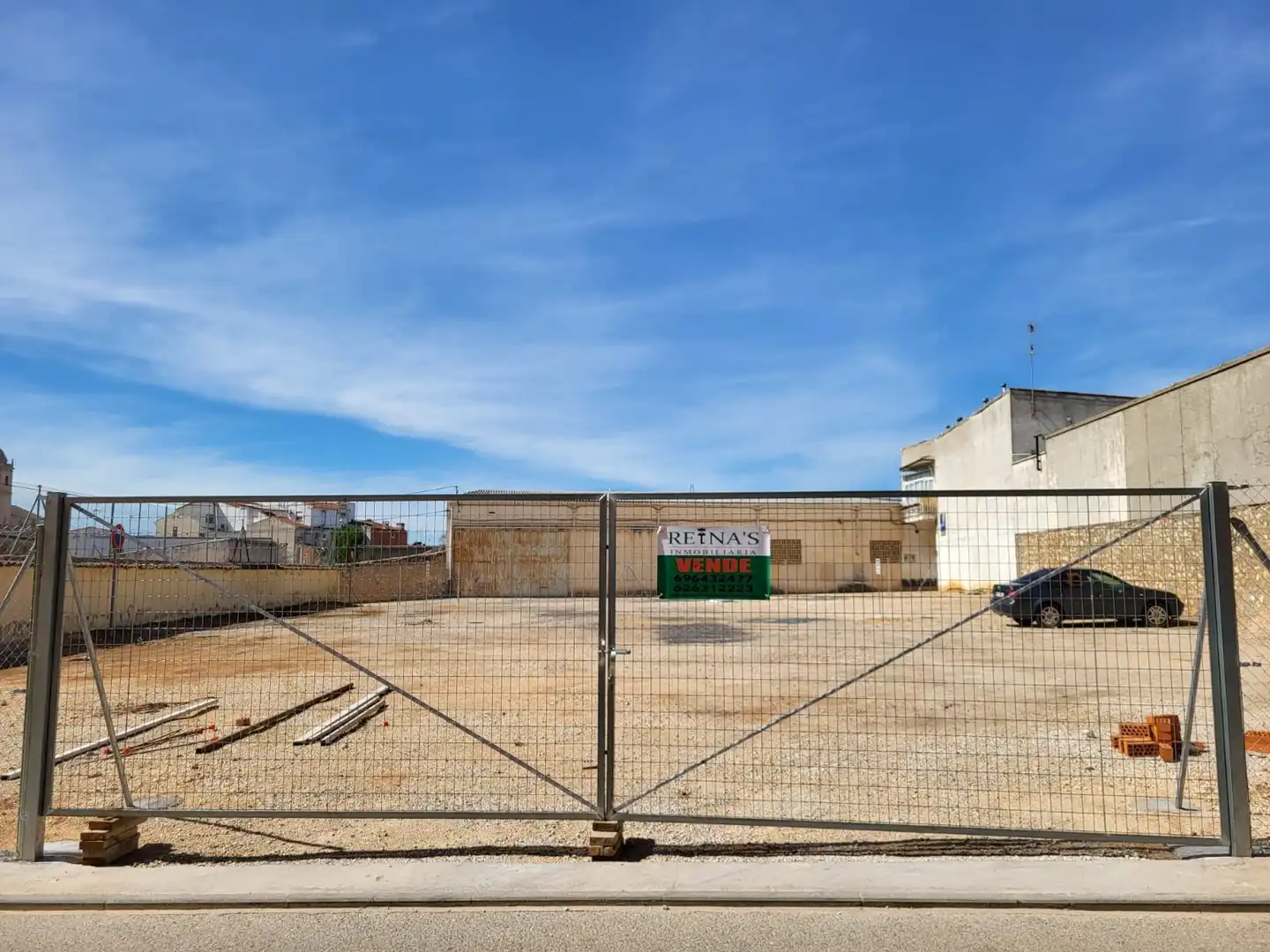 Terrenos y solares en venta en Calle Iñigo López de Mendoza 3
