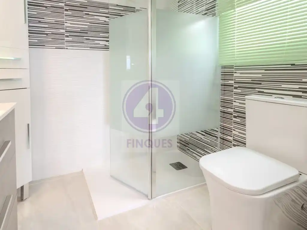 Bathroom of Houses for sale in Castell d'Aro, Platja d'Aro i s'Agaró