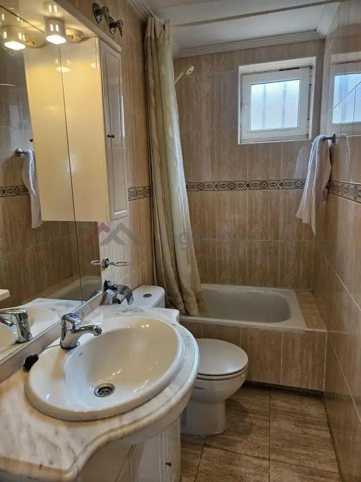 Baño de Casa o chalet en venta en San Andrés del Rabanedo con Calefacción, Jardín privado y Trastero