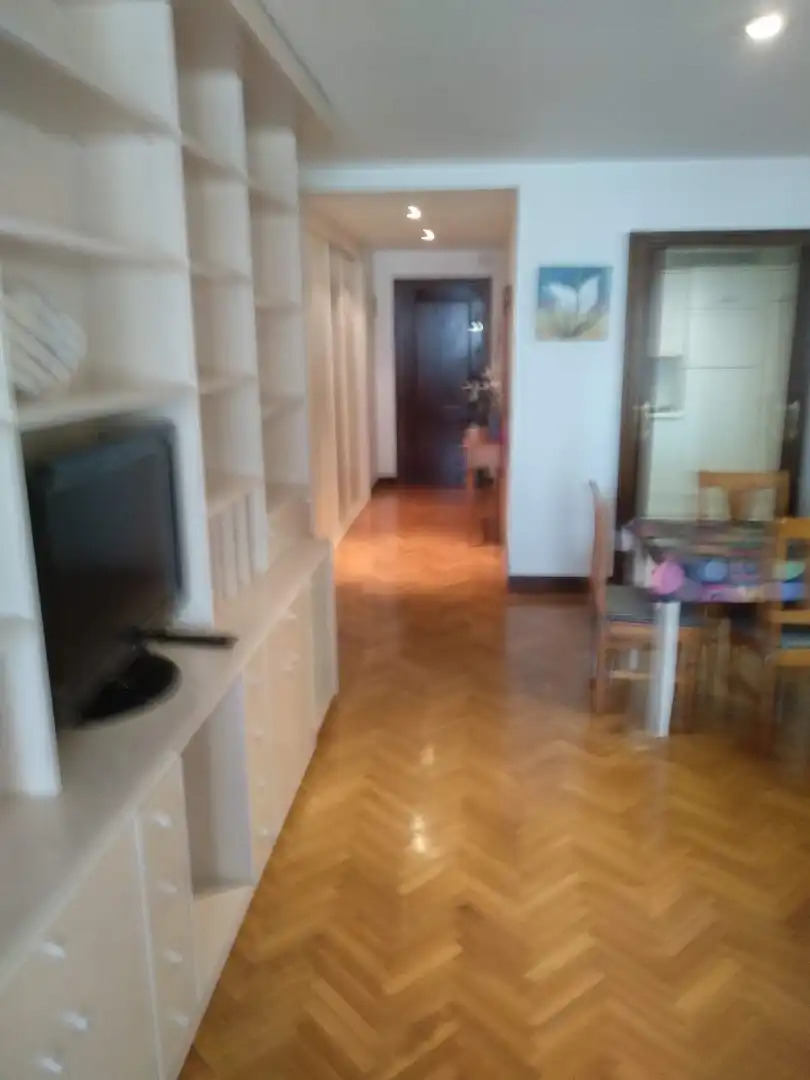 Piso de alquiler en  Pamplona / Iruña con Calefacción, Parquet y Terraza