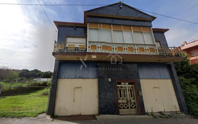Casa-chalet en Venta en Rianxo