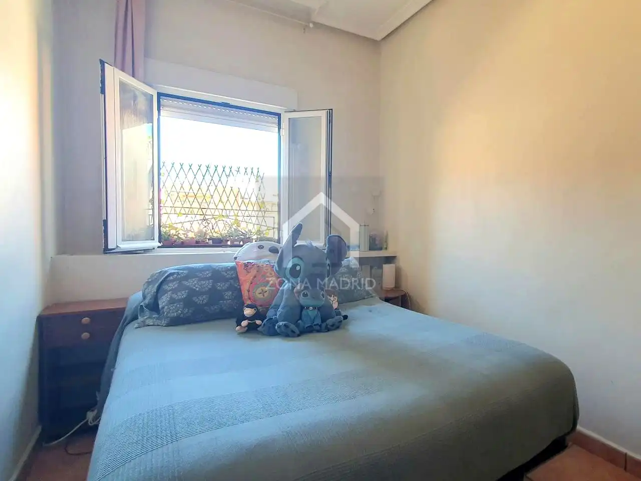 Habitación de Piso en venta en Madrid con Calefacción