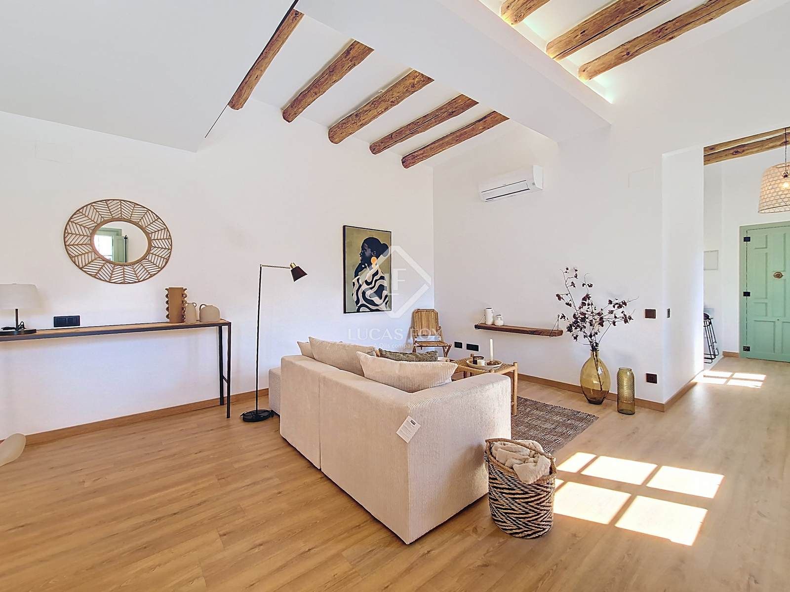 Sala d'estar de Pis en venda en Vilanova i la Geltrú amb Aire condicionat, Calefacció i Parquet