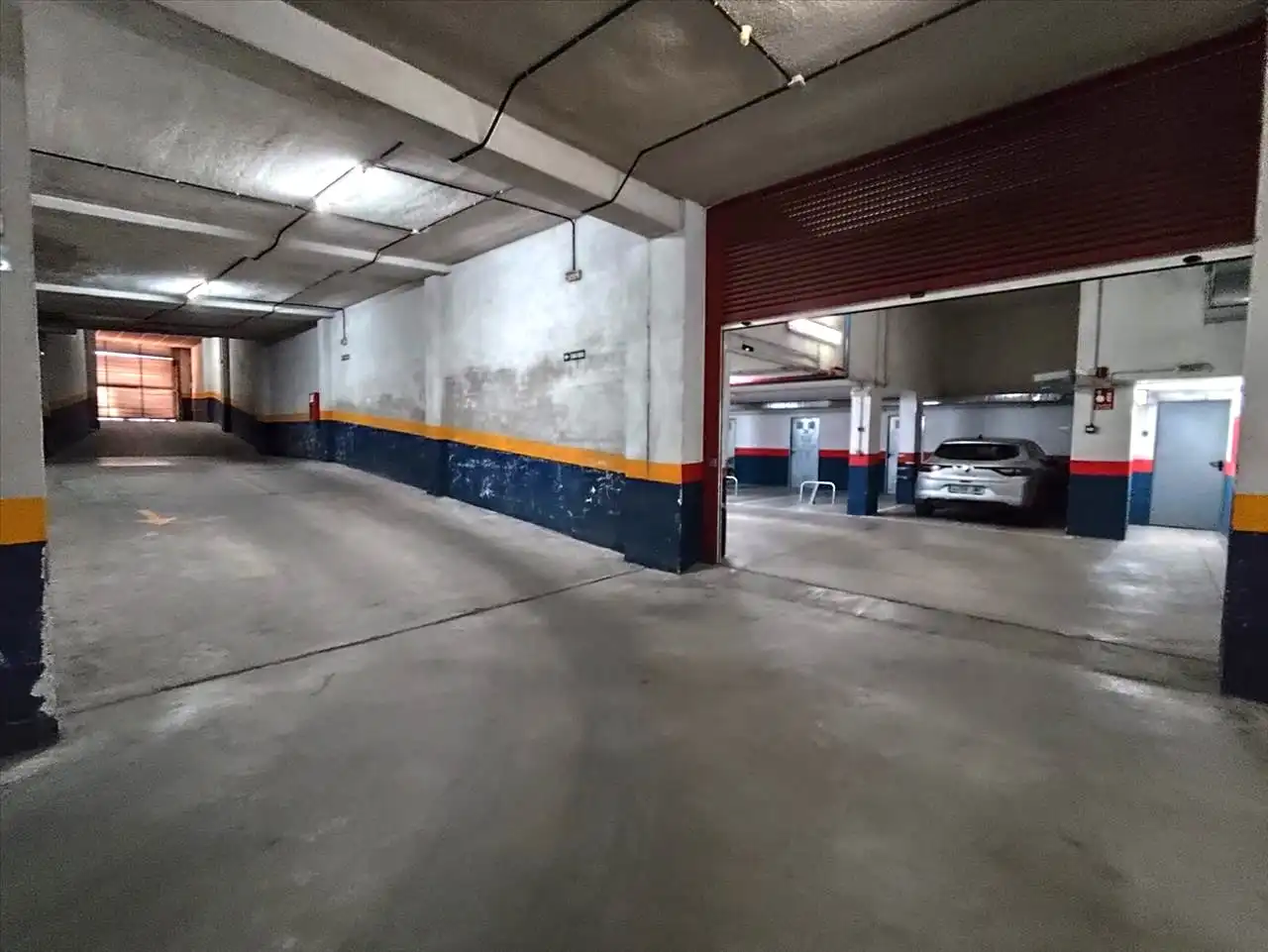 Garage for sale in Amigos Del País, Centro