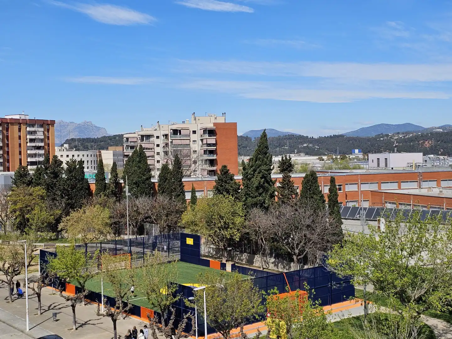 Vista exterior de Pis en venda en Sant Andreu de la Barca amb Aire condicionat, Calefacció i Terrassa