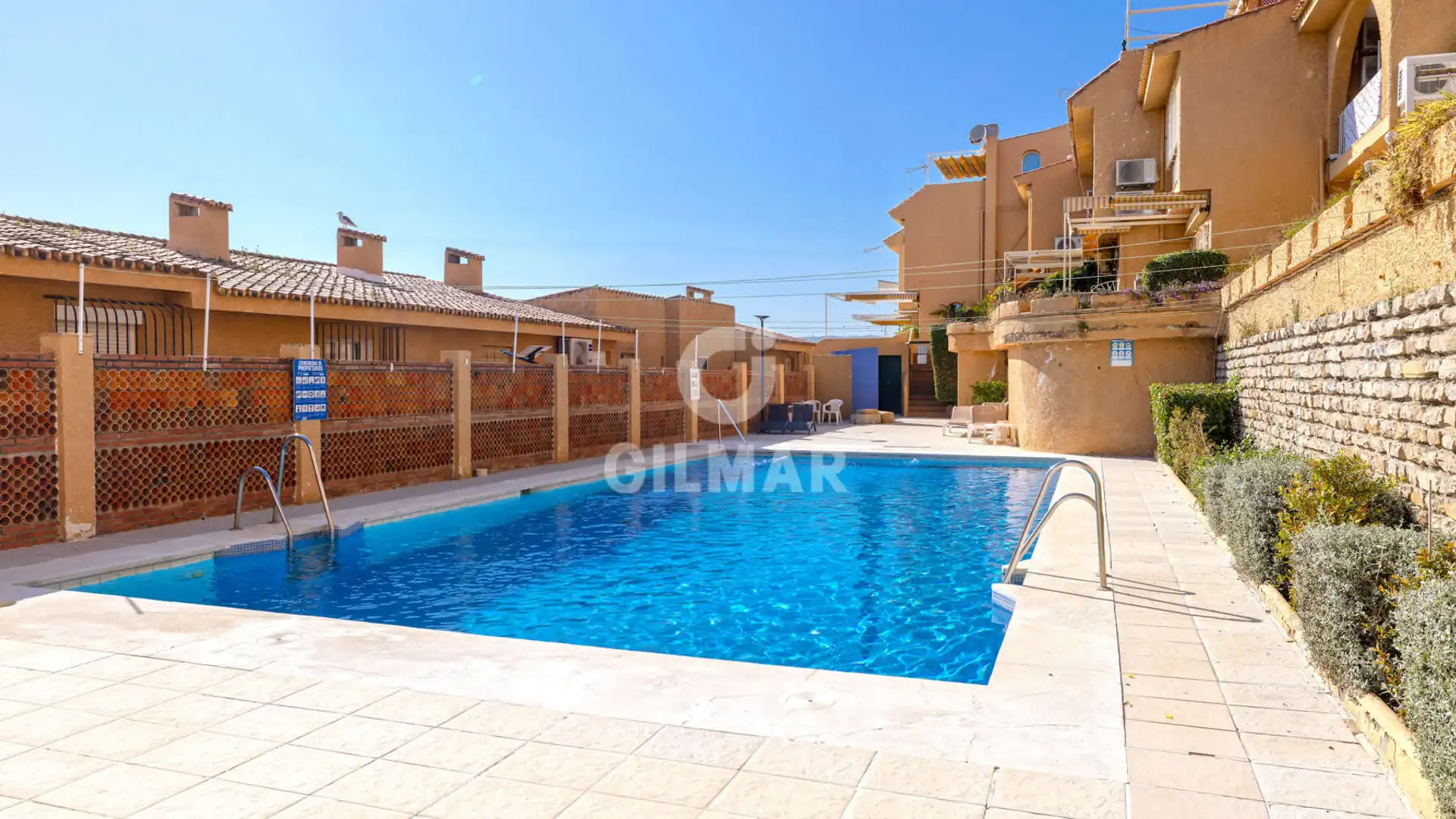 Swimming pool of Single-family semi-detached for sale in Estepona