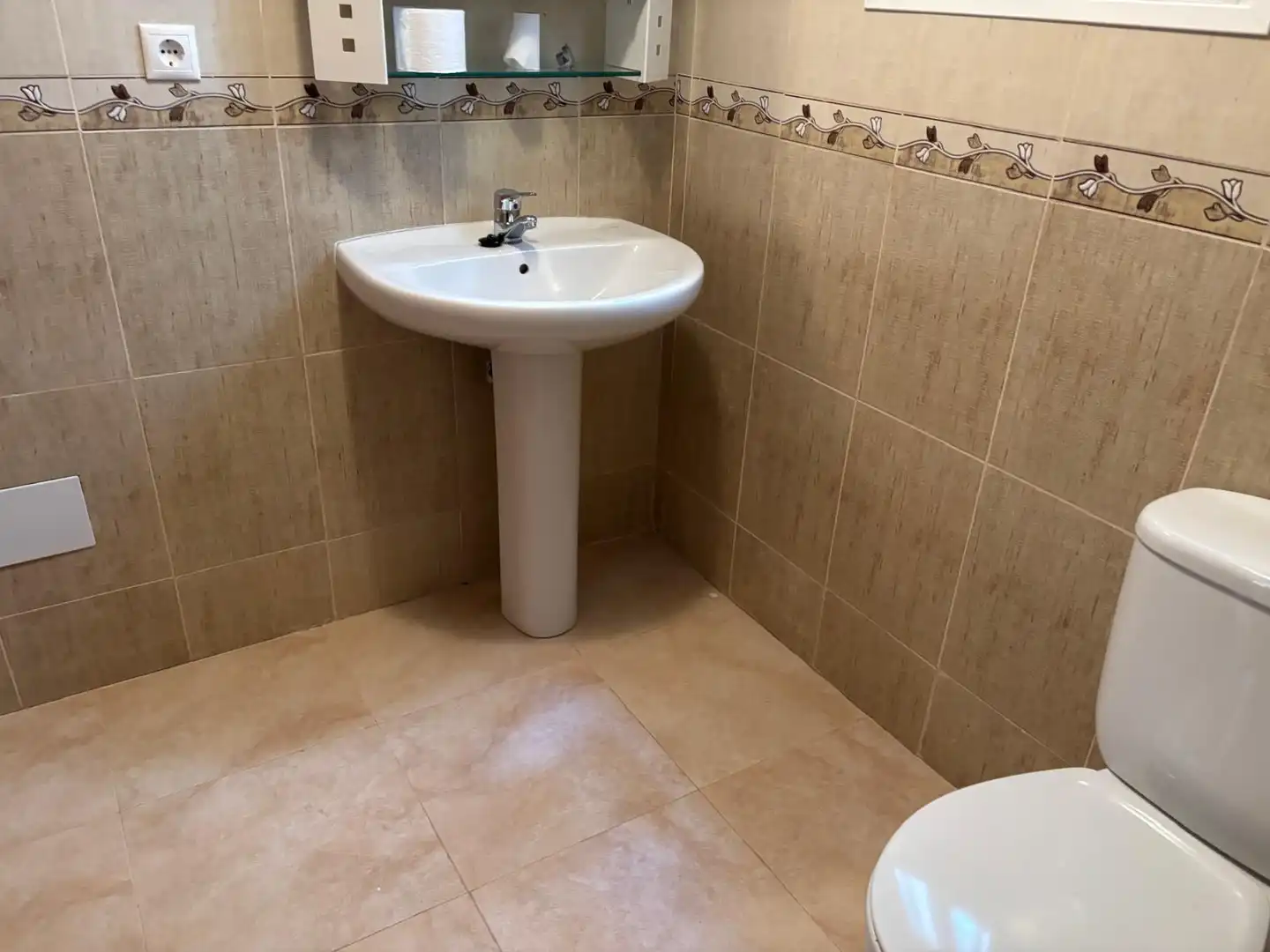 Bany de Apartament en venda en El Castell de Guadalest amb Aire condicionat i Internet