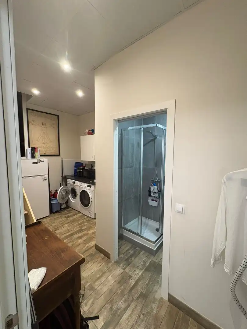 Badezimmer von Geschaftsraum zur Miete in Marbella mit Klimaanlage, Heizung und Internet