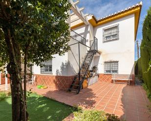 Vista exterior de Casa o xalet en venda en  Granada Capital amb Terrassa