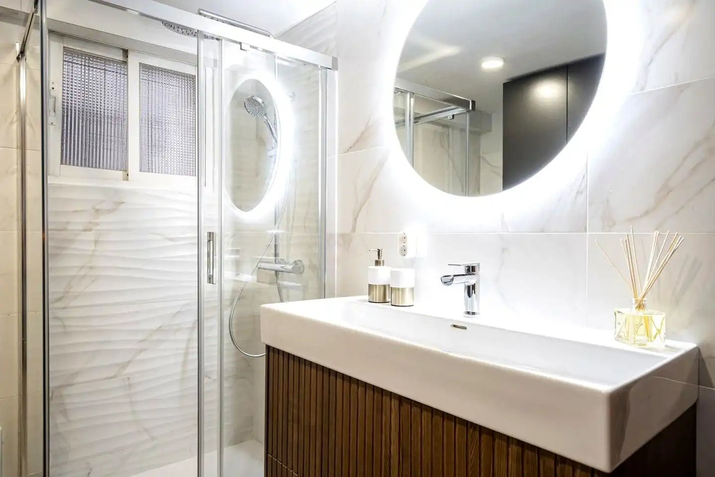 Bathroom of Duplexes for rent in Chamberí