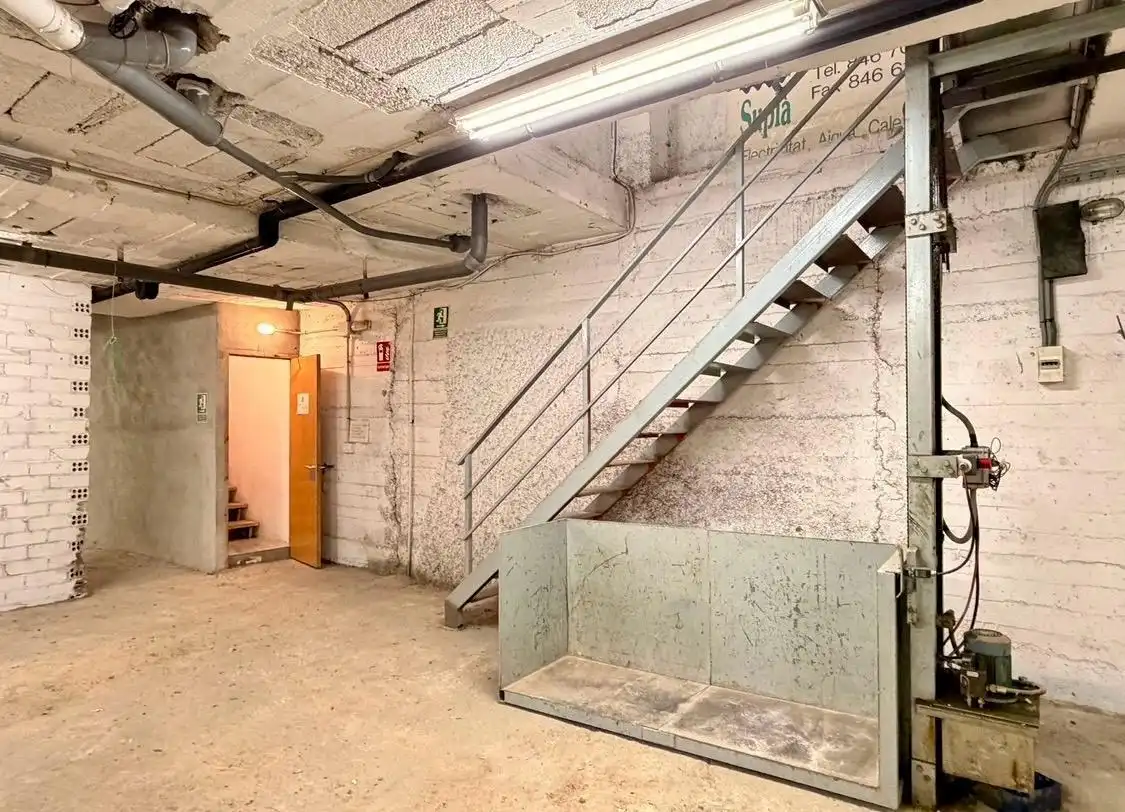 Business premises for sale in Carrer Carrer Hospital, imagen 14