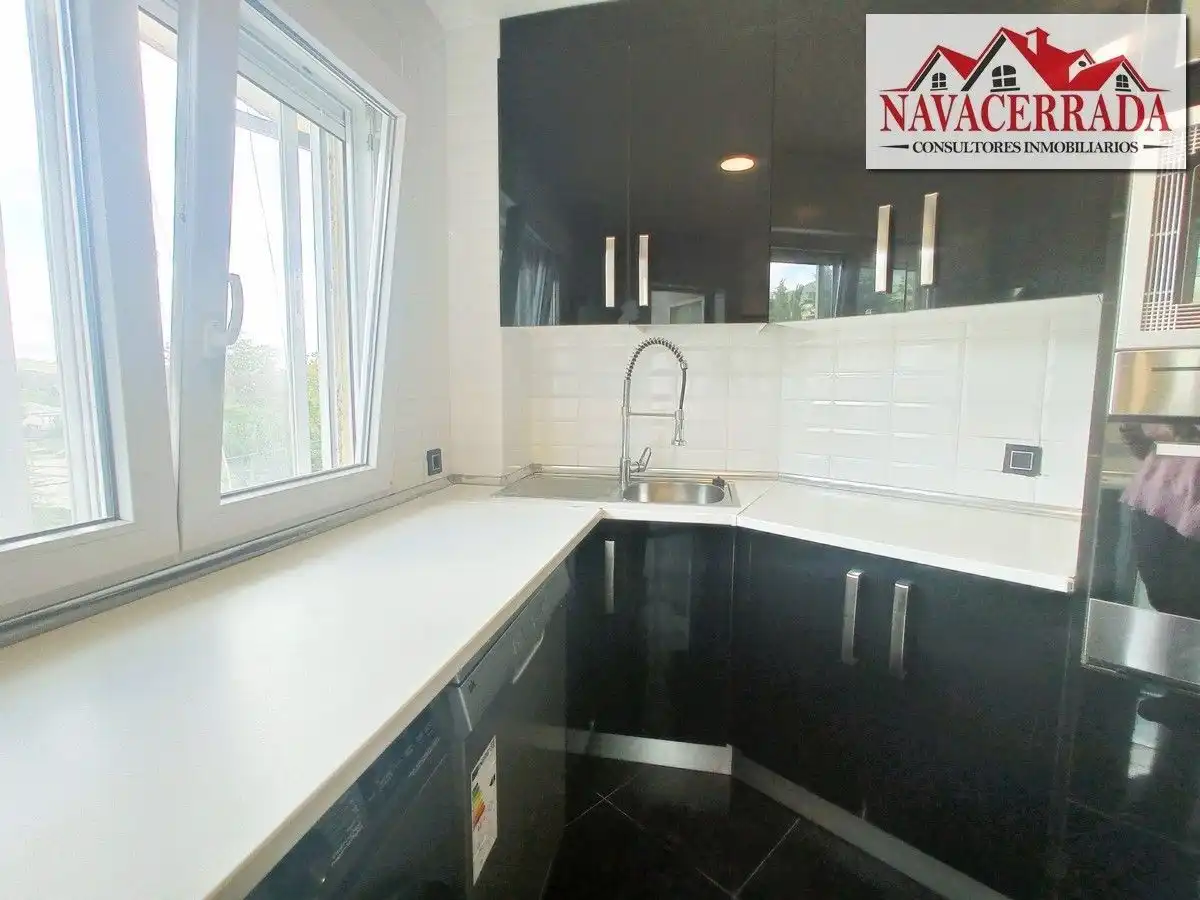 Cocina de Piso en venta en Navacerrada con Calefacción y Terraza