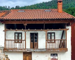 Vista exterior de Casa o xalet en venda en Castañeda