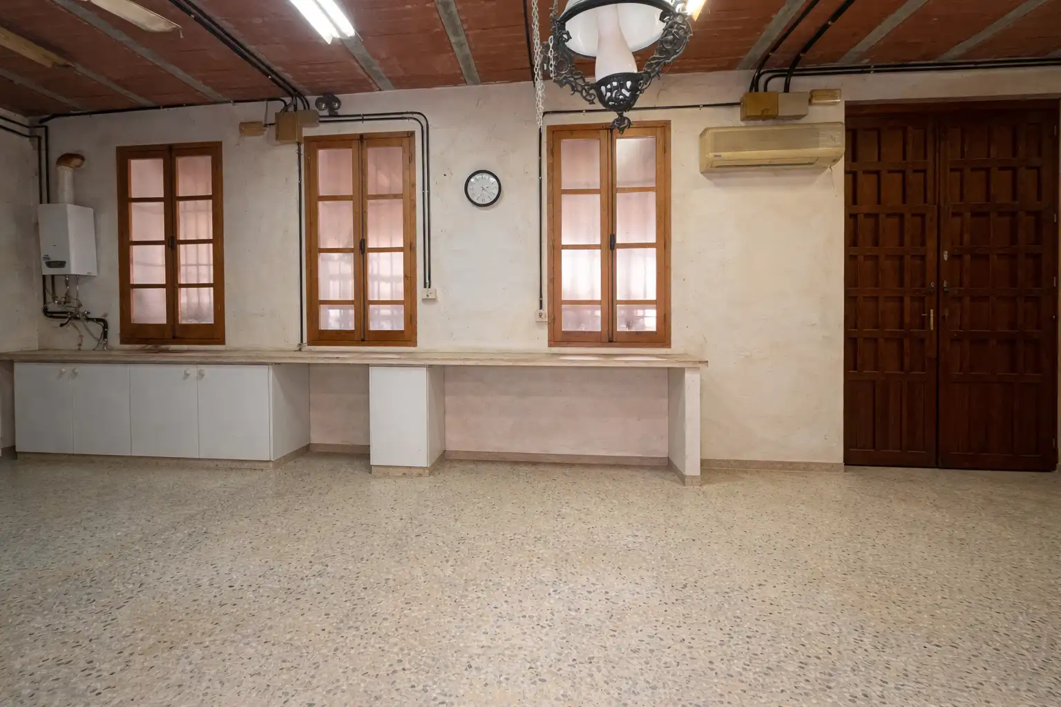 Cuina de Casa adosada en venda en Espartinas amb Jardí privat i Traster