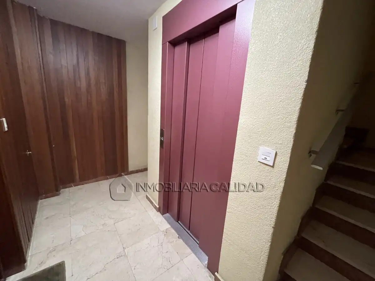 Piso de alquiler en Burgos con Calefacción y Amueblado