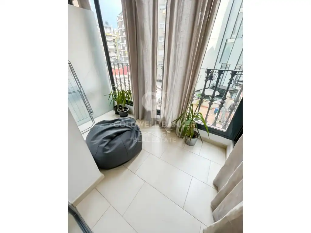 Appartamento con terrazza in vendita a Carrer Rosselló, imagen 7