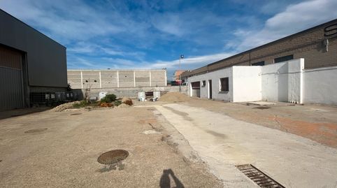 Nau industrial de 240 m2, en solar 986 m2 amb dues oficines a Manlleu., image 2