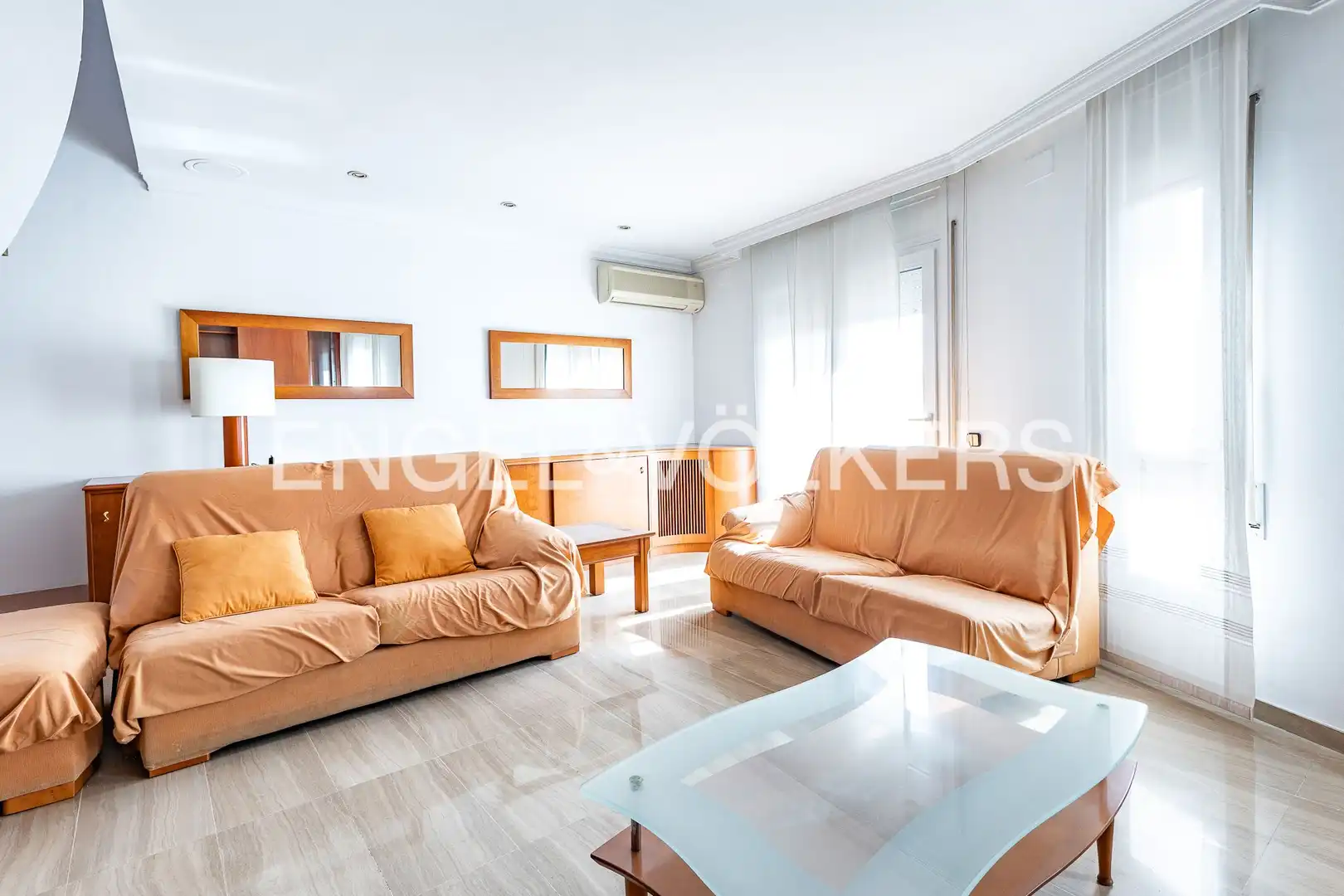 Sala de estar de Piso en venta en Barcelona con Aire acondicionado, Calefacción y Terraza