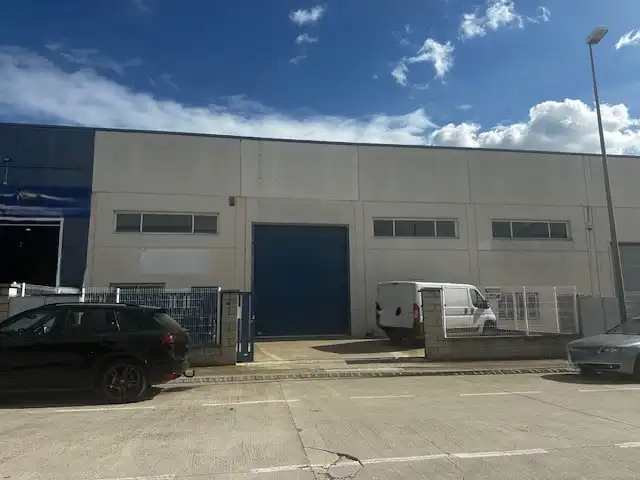 Vista exterior de Nau industrial en venda en Riudoms