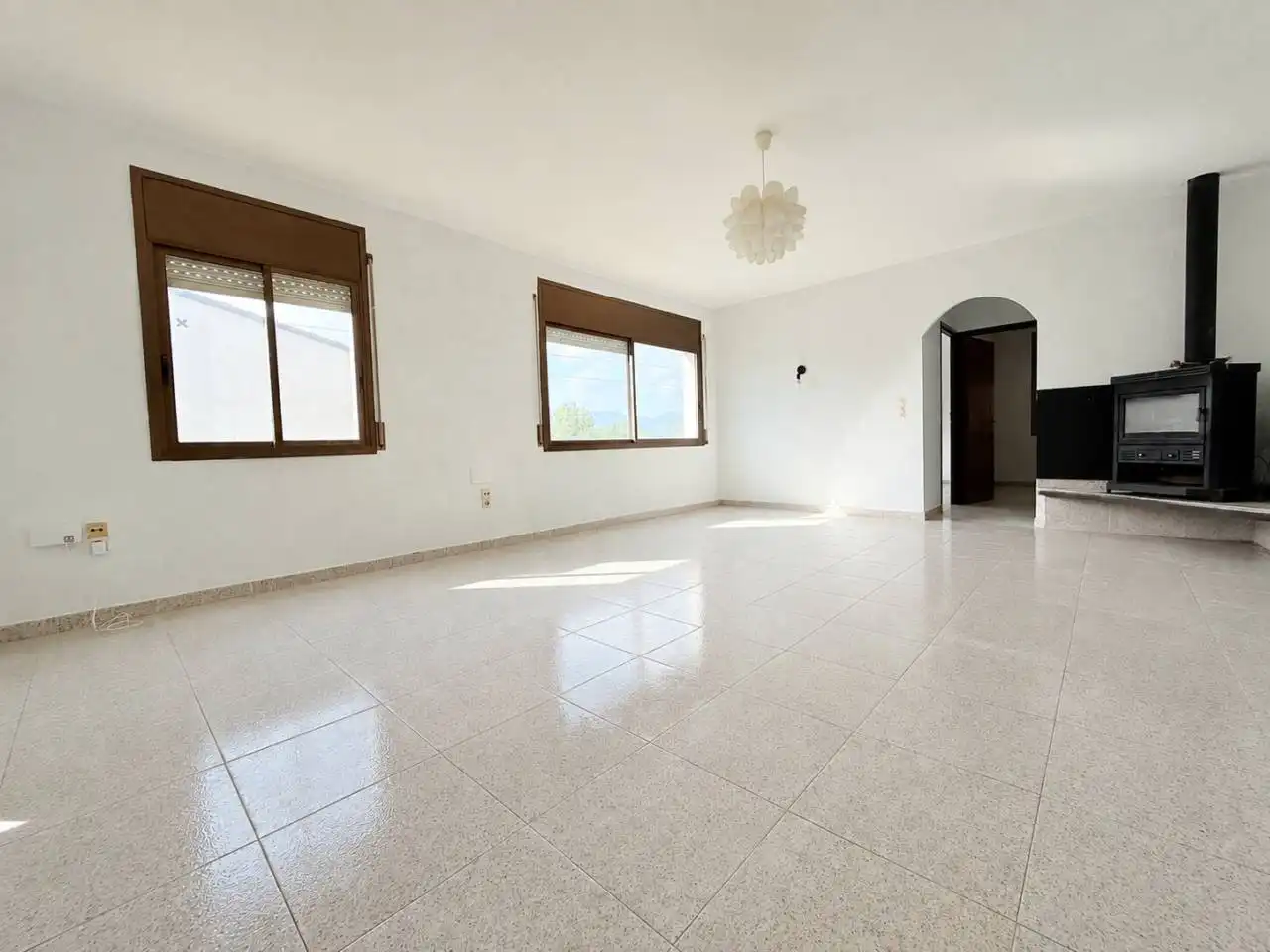 Sala d'estar de Casa o xalet en venda en Riells i Viabrea amb Jardí privat i Terrassa
