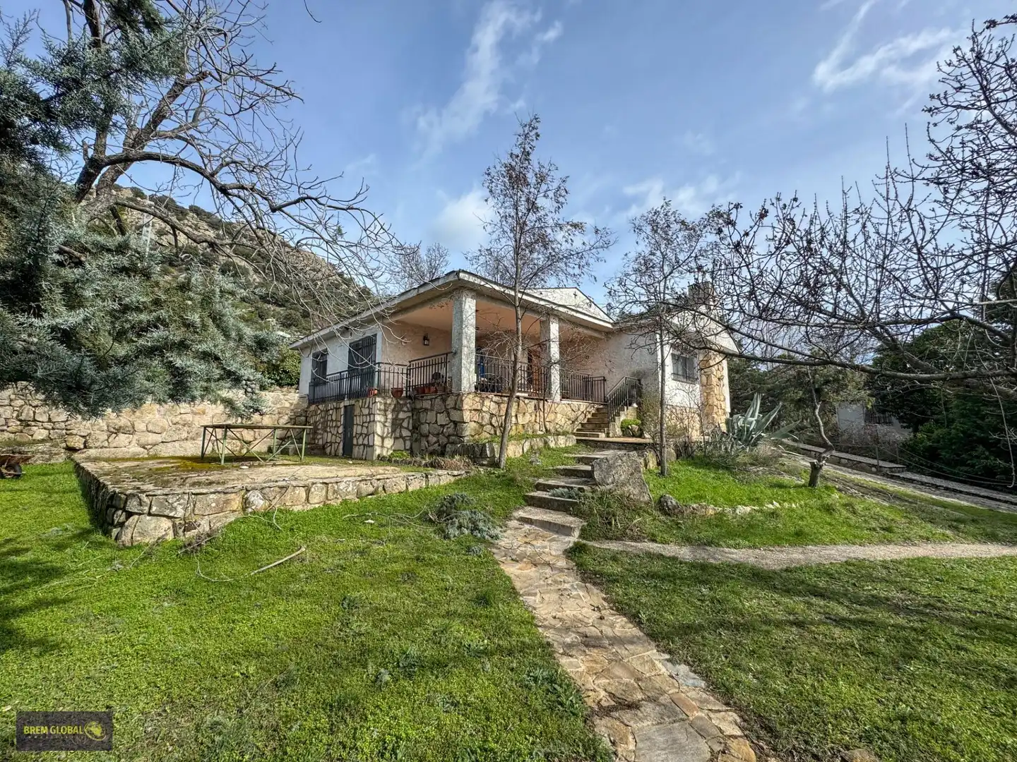 Exterior view of Houses for sale in La Cabrera  with Private garden, Terrace and Swimming Pool