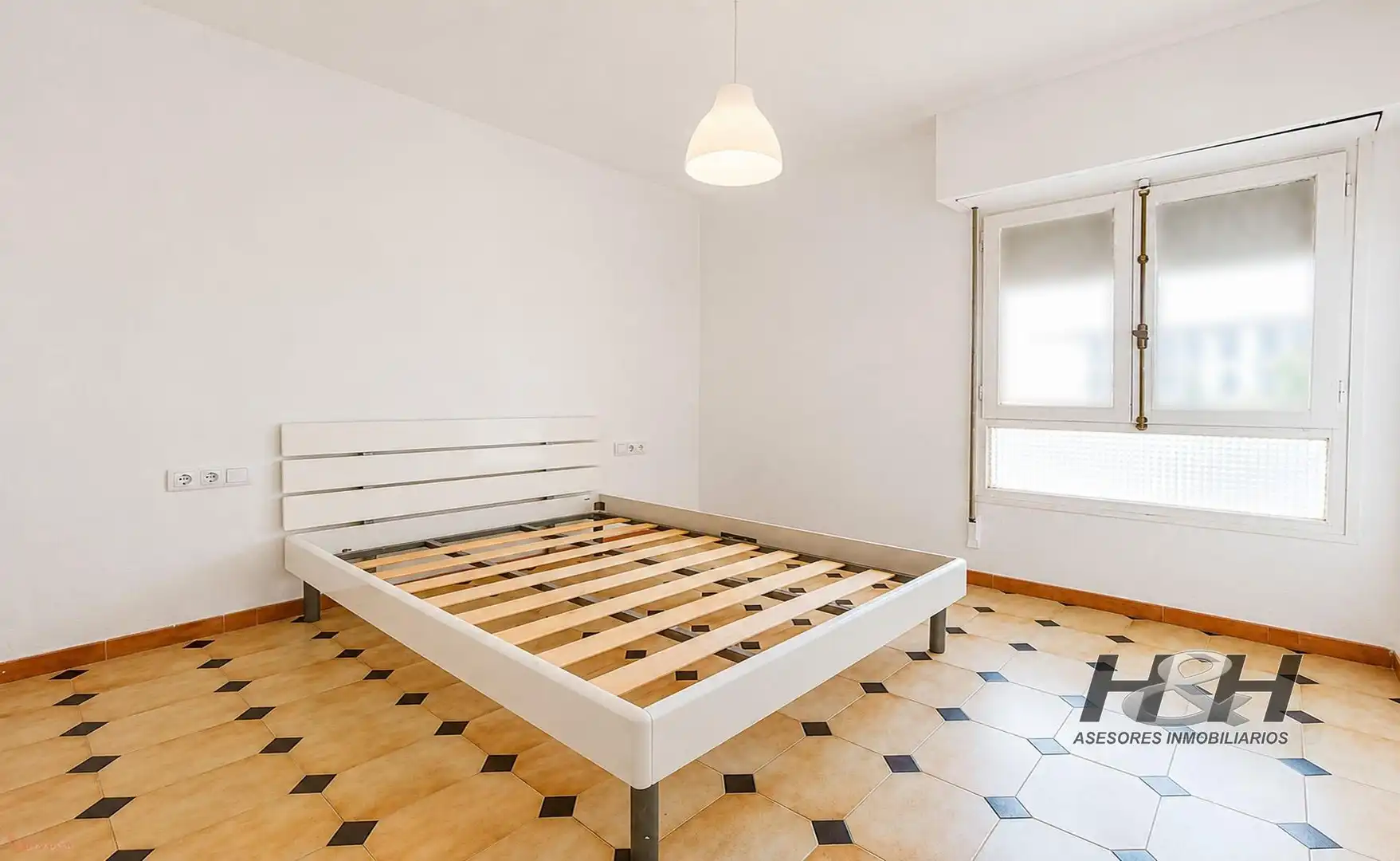 Habitación de Piso en venta en Godella con Balcón