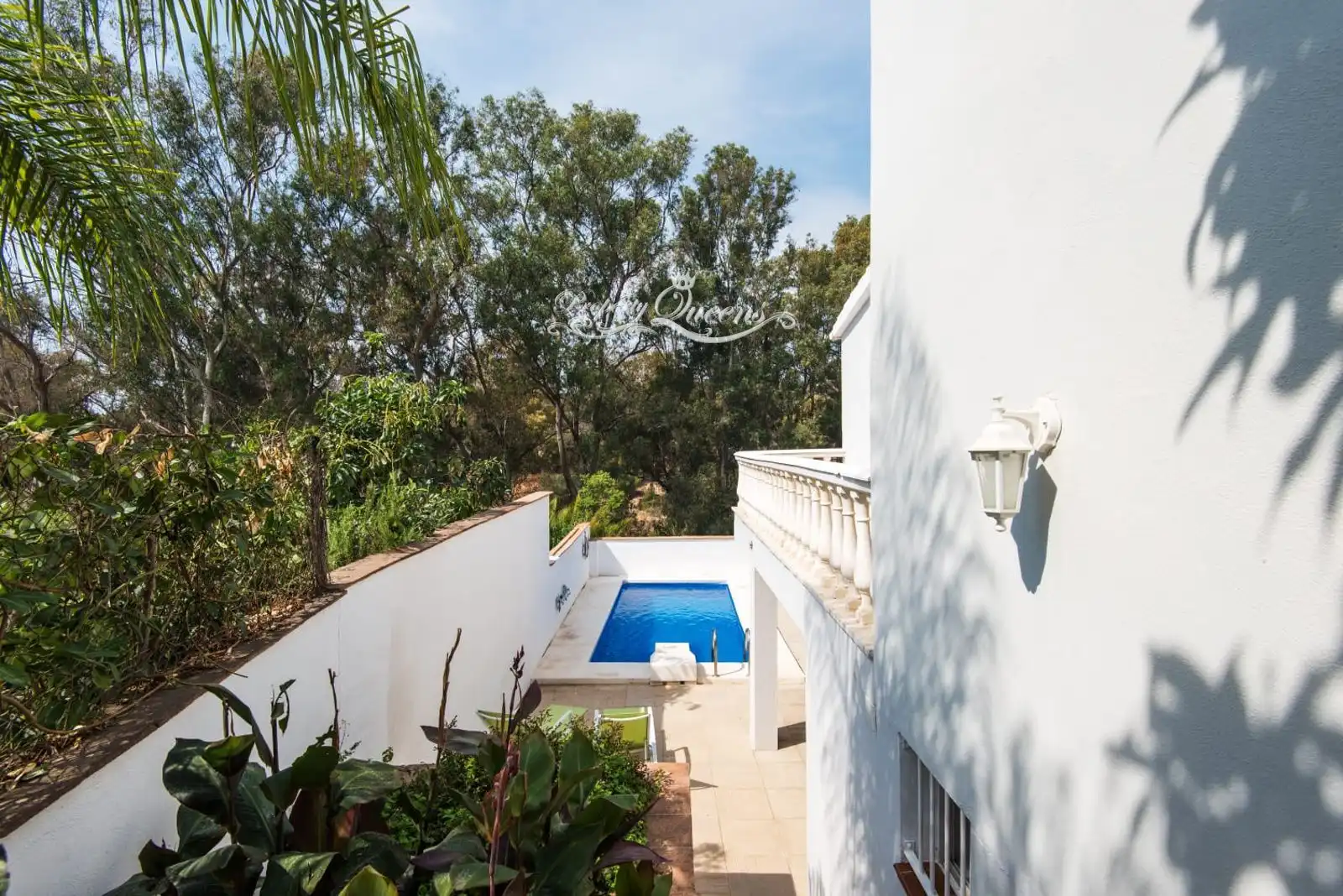 Vista exterior de Casa o xalet de lloguer en Marbella amb Aire condicionat, Terrassa i Piscina