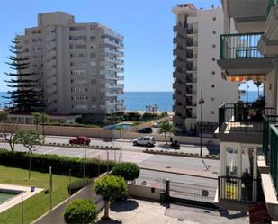 Vista exterior de Pis en venda en Fuengirola amb Aire condicionat i Terrassa