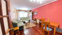 Living room of Flat to rent in Vigo   with Heating, Parquet flooring and Balcony