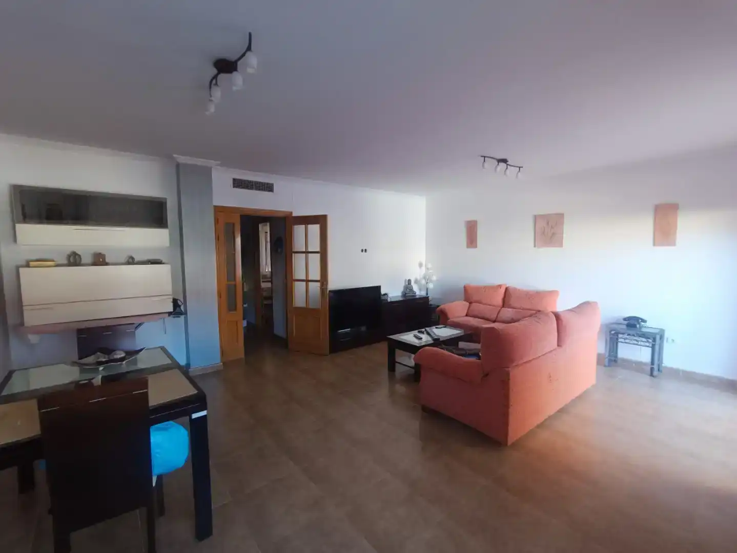 Sala d'estar de Casa adosada en venda en Recas amb Aire condicionat