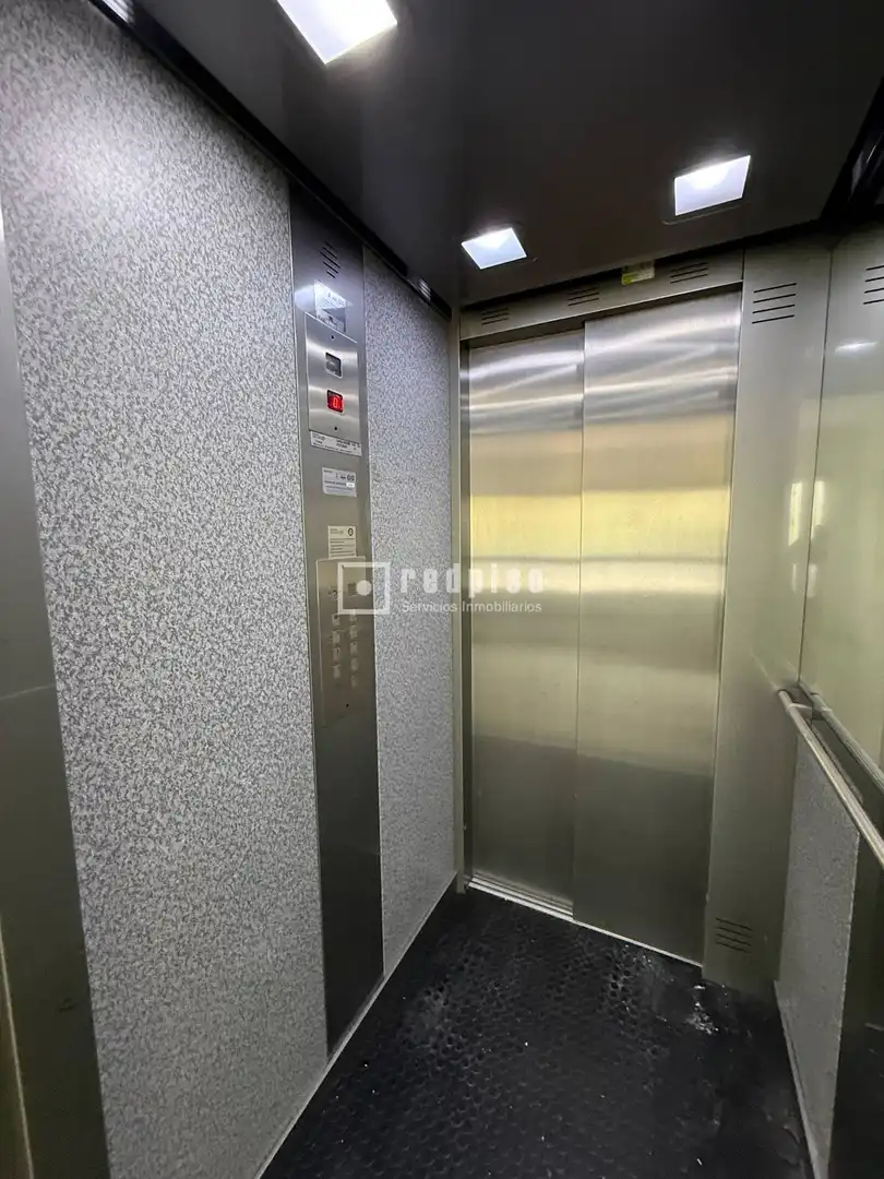 Parking de Piso en venta en Madrid con Aire acondicionado, Calefacción y Parquet