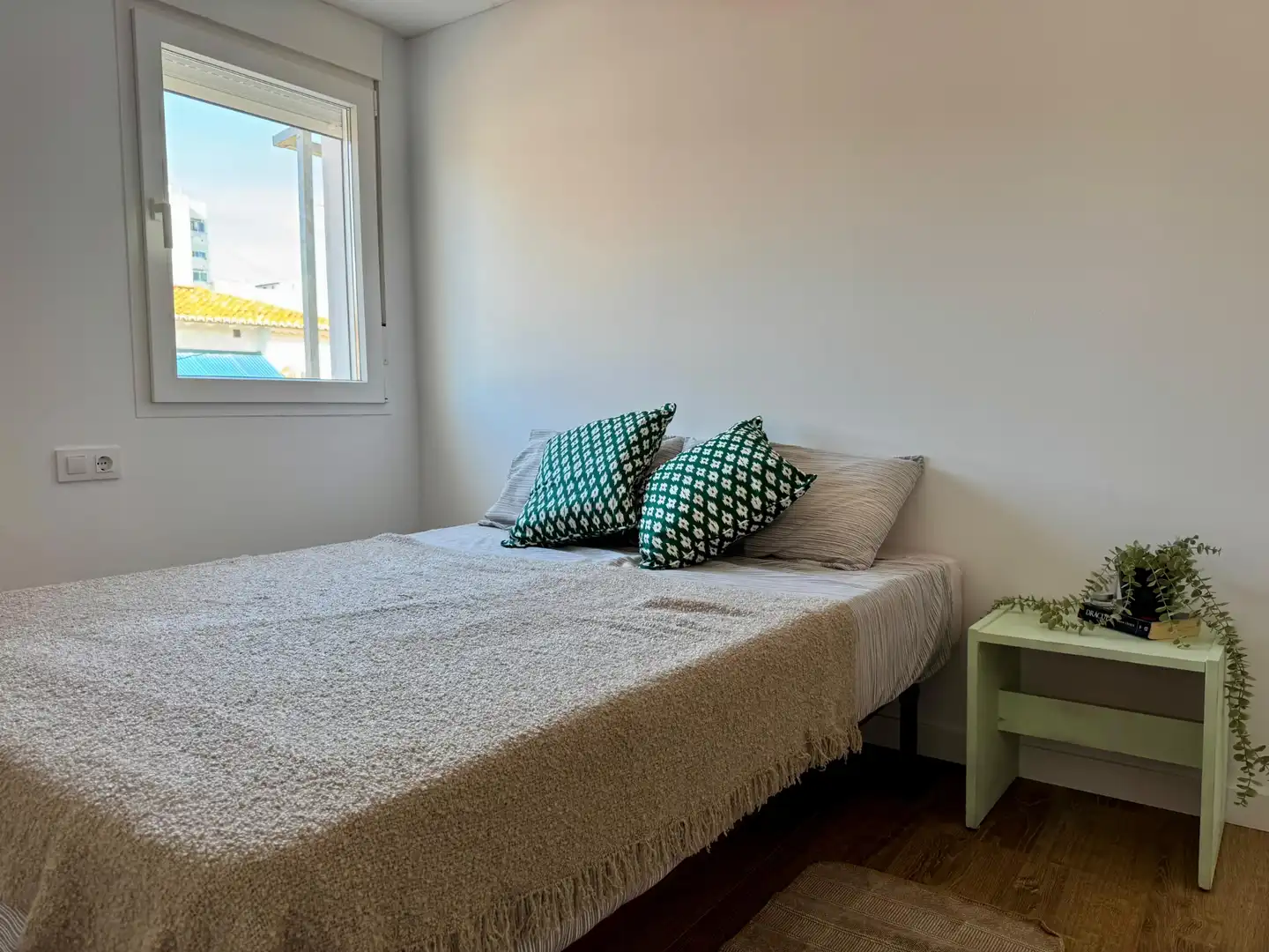 Habitación de Piso de alquiler en Sagunto / Sagunt con Aire acondicionado, Amueblado y Horno