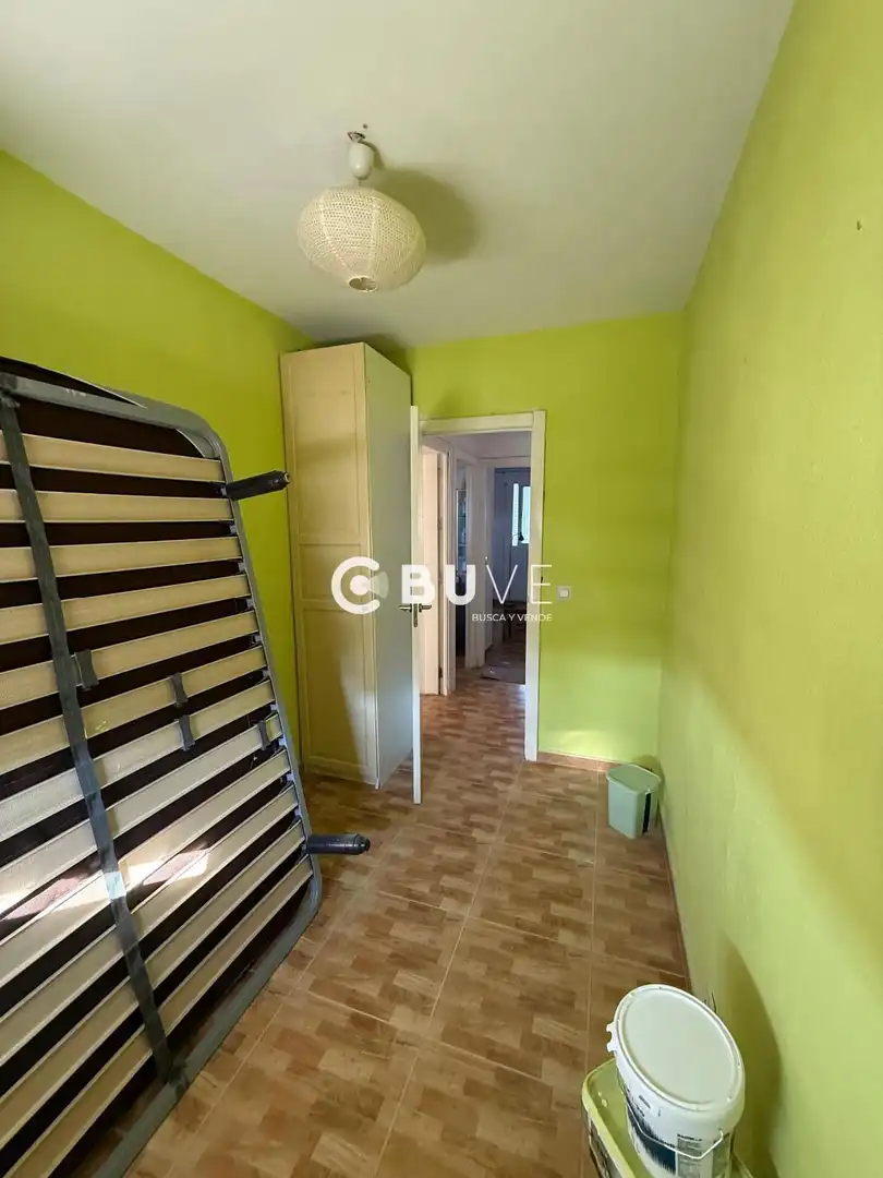 Bedroom of Flat for sale in Sevilla  with Air Conditioner and Storage room