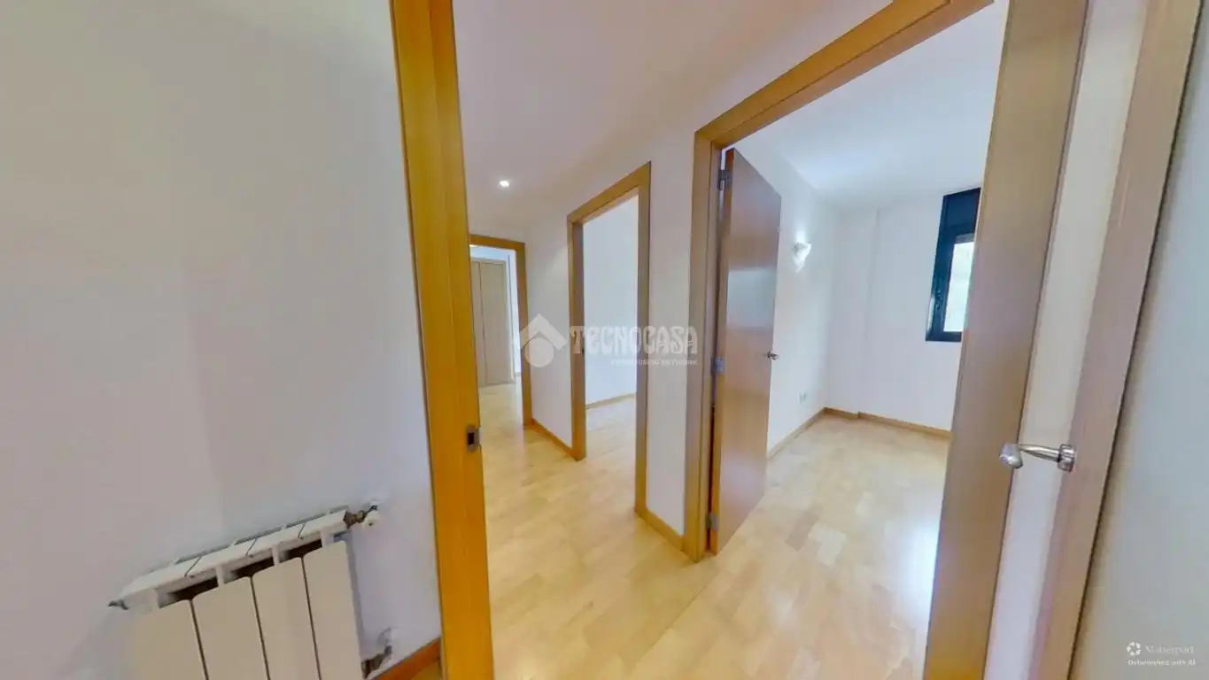 Piso en venta en Sabadell con Aire acondicionado, Calefacción y Balcón