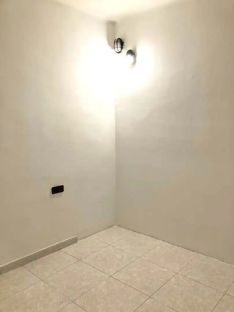 Piso en venta en L'Hospitalet de Llobregat con Aire acondicionado y Calefacción