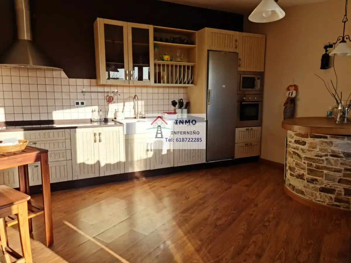 Casa o chalet de alquiler en Área Rural