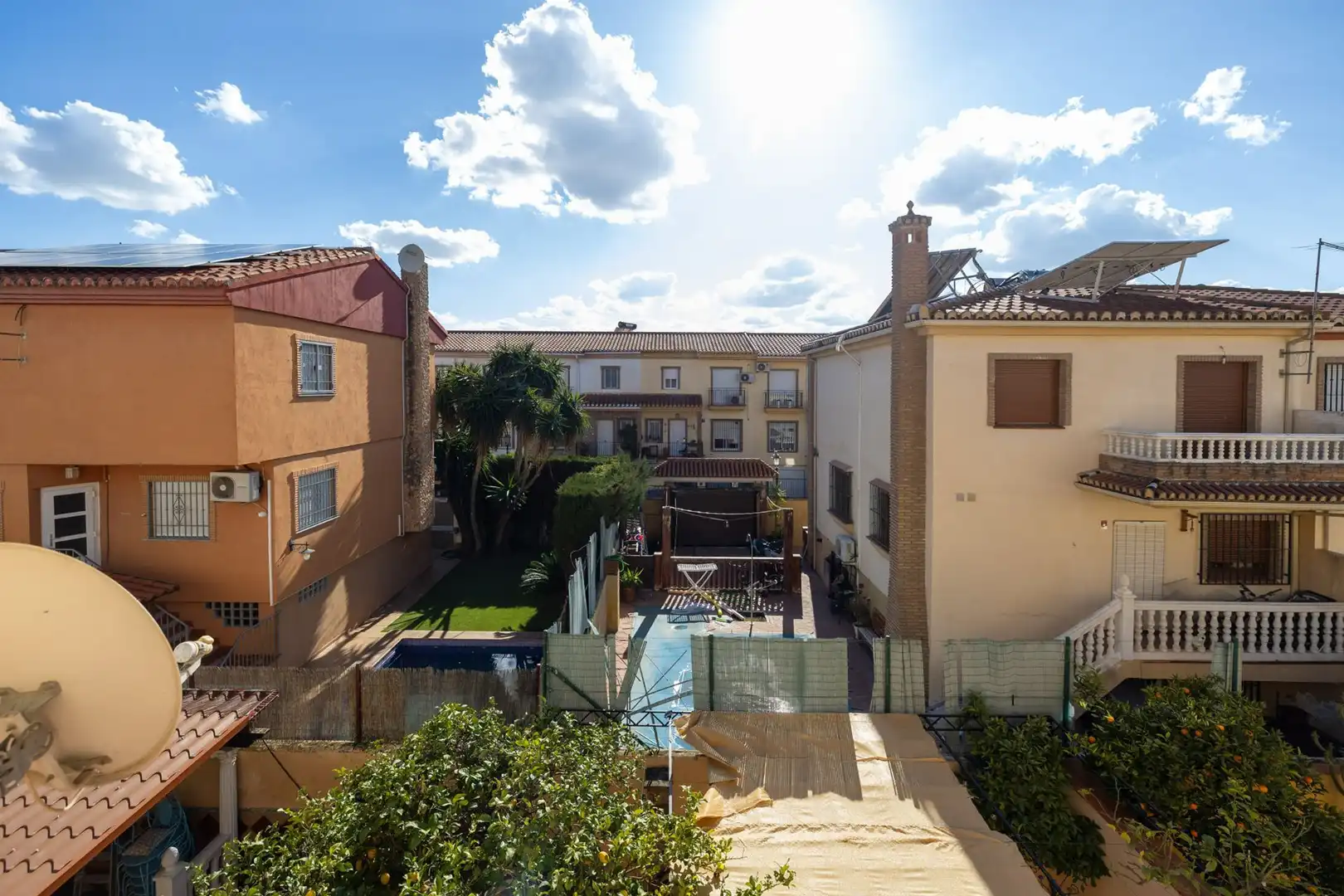 Exterior view of Houses for sale in Cúllar Vega  with Air Conditioner and Storage room