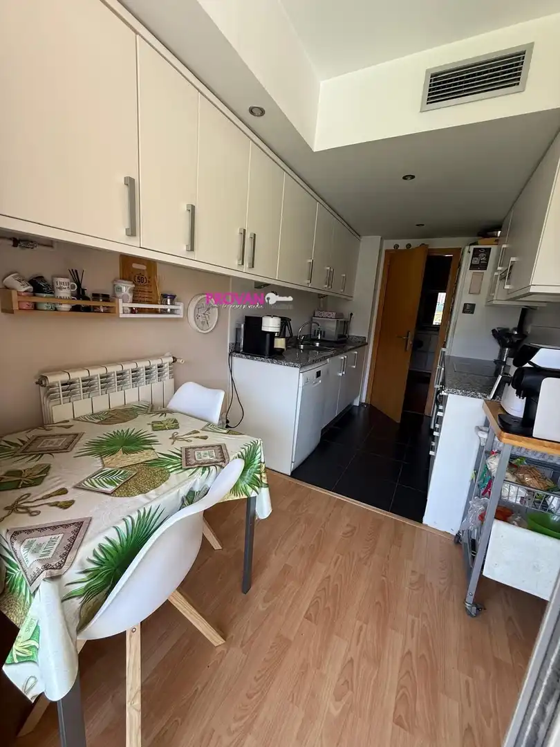 Piso en venta en Parla Este