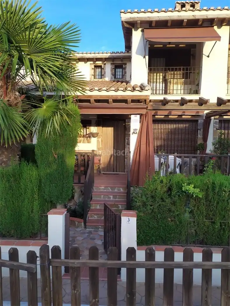 Terraced house with pool for sale in Calle Via Verde 16