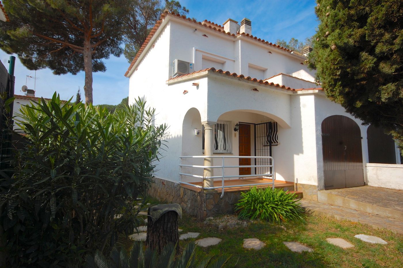 Garden of Single-family semi-detached for sale in L'Escala  with Air Conditioner, Heating and Private garden